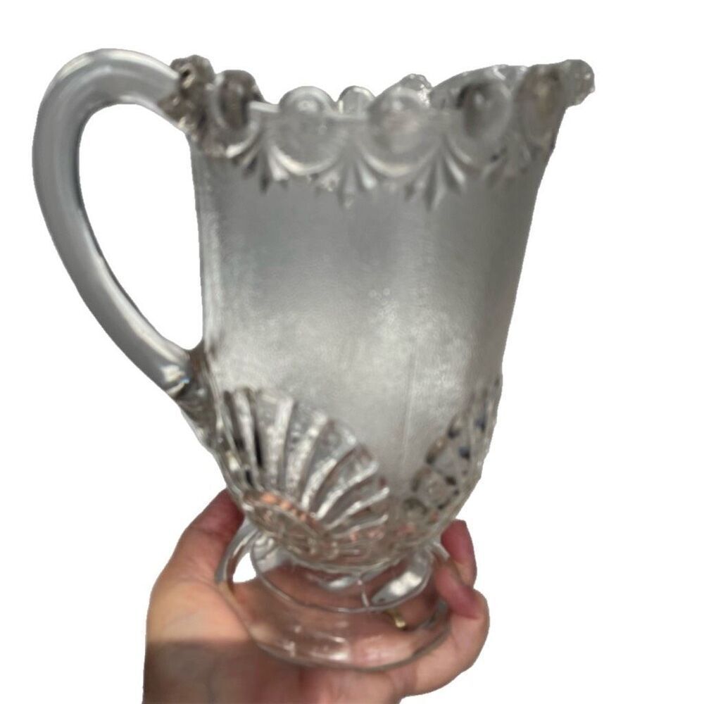 Antique Westmoreland clear glass Shell & Jewel 42 OZ pitcher